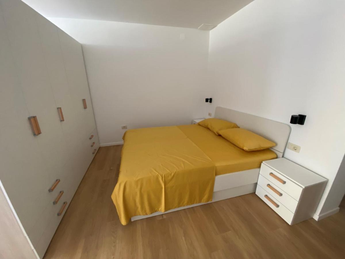 Apartments Tito & Robin โคเปร์ ภายนอก รูปภาพ