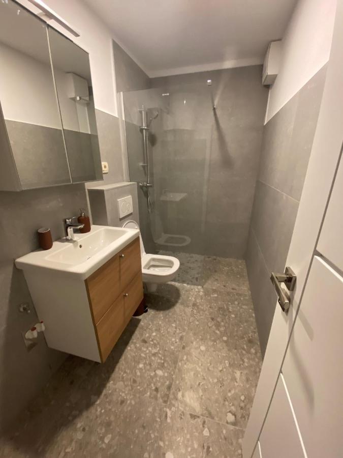 Apartments Tito & Robin โคเปร์ ภายนอก รูปภาพ